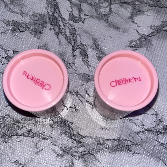 Blending sponge 💕 - Picture 2 of 2